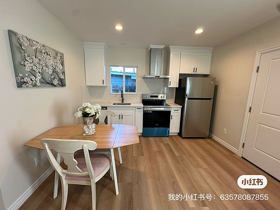 3rd image of 820 E Longden Ave