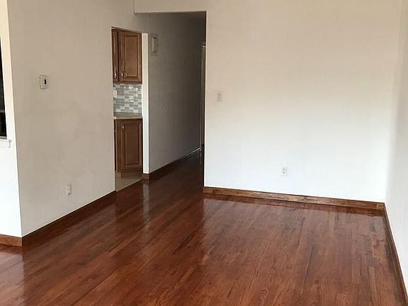 4th image of 6011 83rd St #3