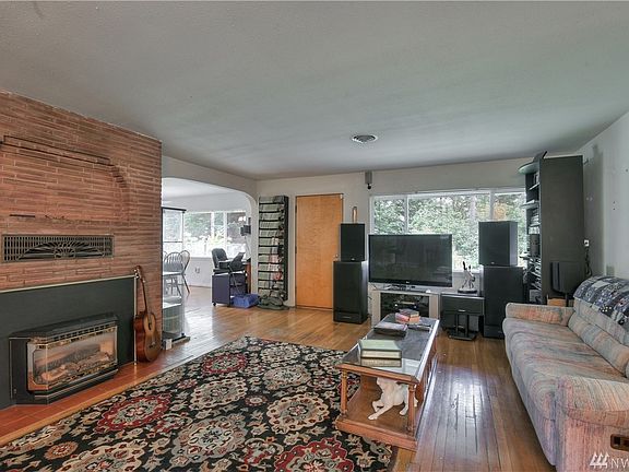 4th image of 38002 51st Ave S