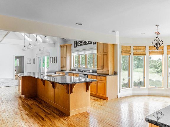 5th image of 655 Wiswell Rd