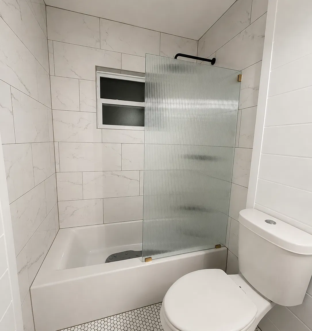 3 bed, 1462 sqft, $2,500 — Photo 4
