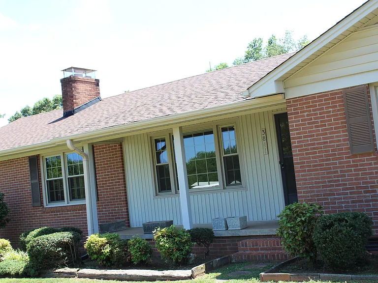 3841 N Highway 101 — Photo 3
