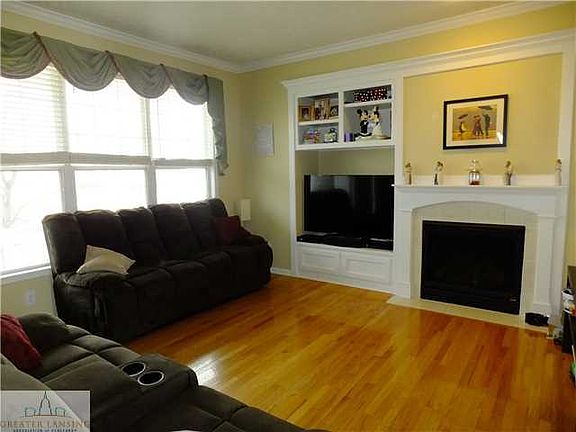 3rd image of 3570 E Shearwater Ln