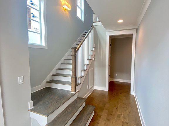 5th image of 303 Liebler Ln