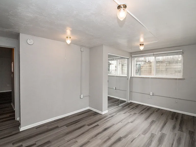 1325 Madison St — Photo 20