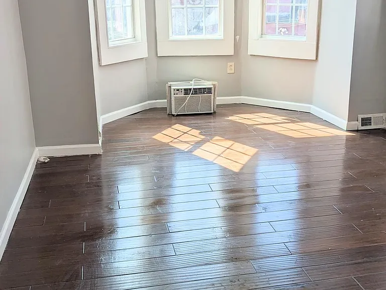 4108 Cambridge St #2 — Photo 8