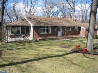 2 Moreland Dr, Delran, NJ 08075