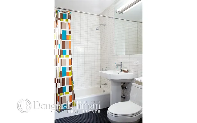 Rented by Douglas Elliman | media 35