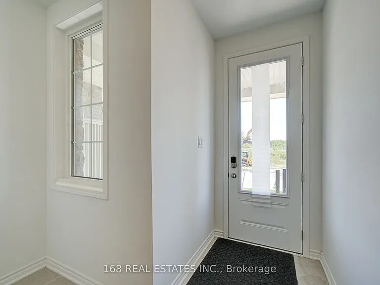 44 Azure Dr — Photo 3