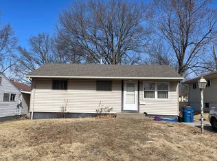 209 Ben Nevis Rd, Saint Louis, MO 63137