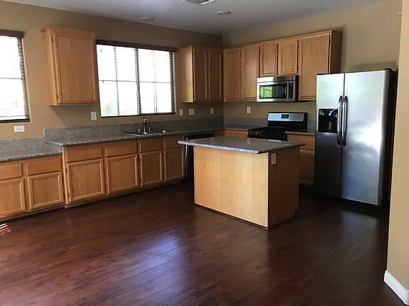 4th image of 7210 La Cadena Ave