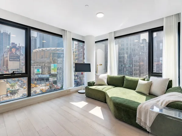 300 West 30th Street image 1 of 15