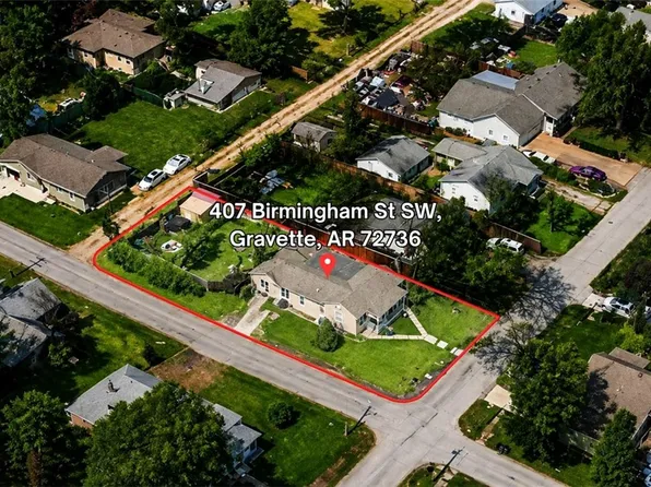 407 Birmingham St SE, Gravette, AR 72736