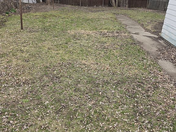 2nd image of 28975 Beechnut St