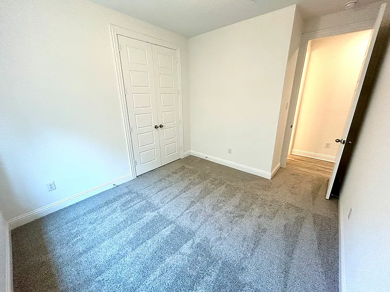 614 Morning Light Ln — Photo 27