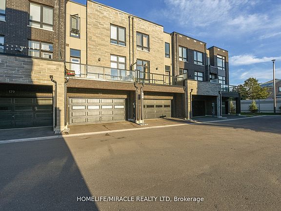 3rd image of 183 Carpaccio Ave