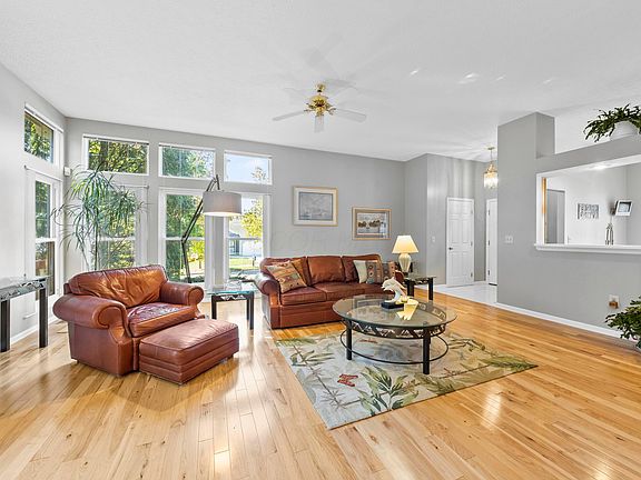4th image of 2875 Princeville Dr