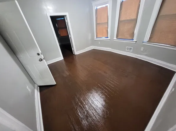 392 Seymour Ave #1F, Newark, NJ 07112