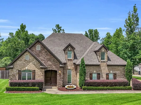 265 Spruce Knoll Ln, Elmore, AL 36025