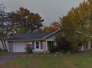 760 Sugarland Run Dr, Sterling, VA 20164