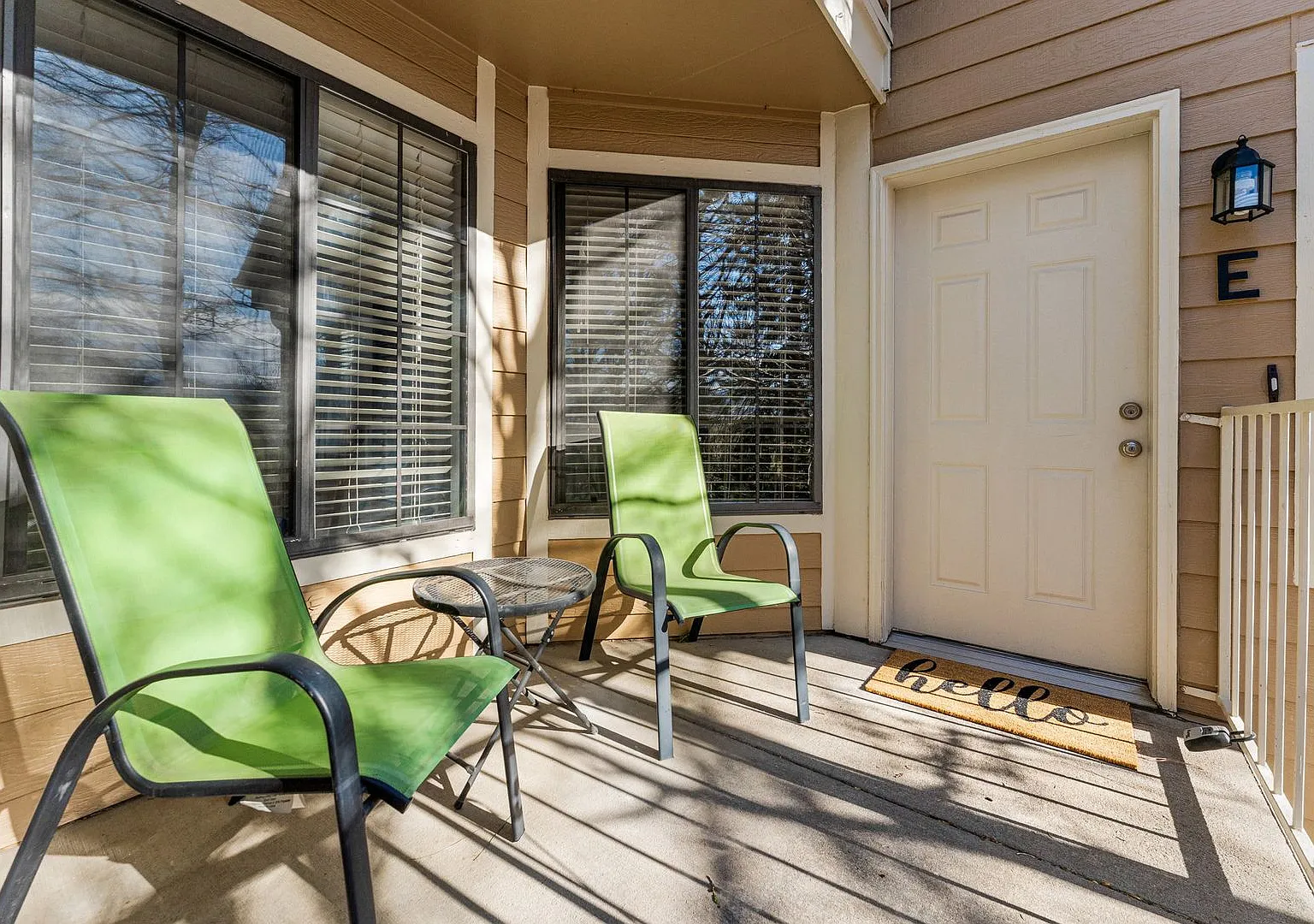 Updated 1 BDR with loft in Gunbarrel — Photo 4