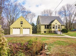118 Arnold Rd, Sturbridge, MA 01518