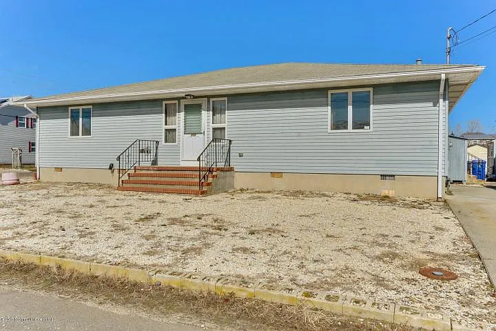 308 Fielder Ave photo 1