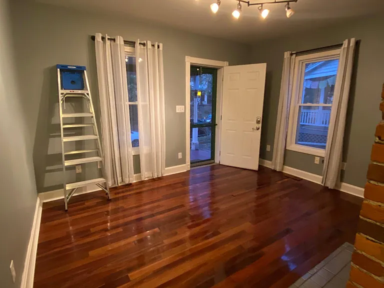 553 Bradley St — Photo 6