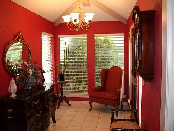 2nd image of 3209 Lynbrook Dr