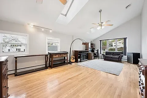 6 Harrington Way — Photo 13