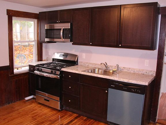 All new appliances, gas stove
