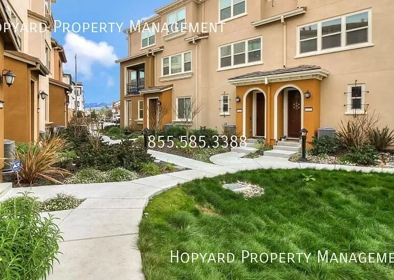 215 Siderno Ct — Photo 1