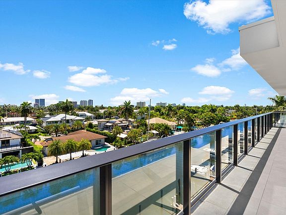 5th image of 160 Isle Of Venice Dr #Penthouse 2