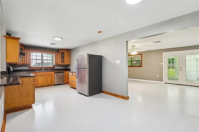 34081 Stanley St — Photo 6