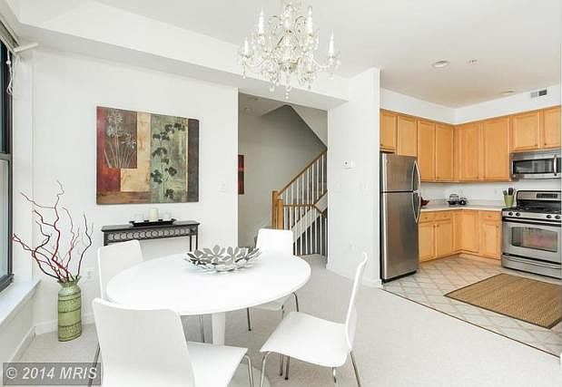 1st image of 123 E Lafayette Ave