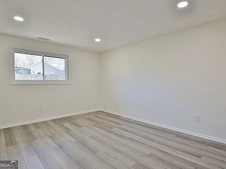 103 Bay Point — Photo 51