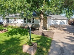 11549 Wren St NW, Coon Rapids, MN 55433