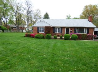 6718 Rolfs Rd, Falls Church, VA 22042