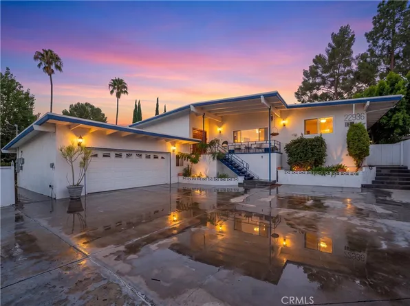 22936 Crespi St, Woodland Hills, CA 91364