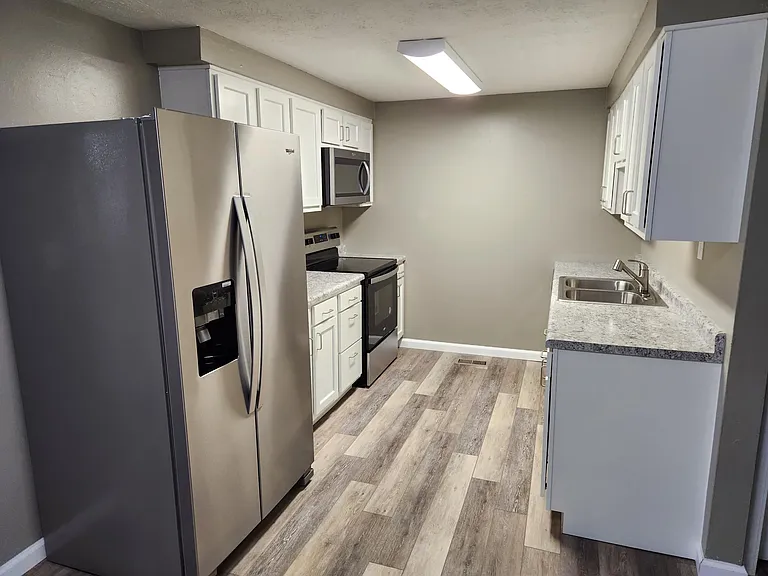 1256 Heritage Dr — Photo 5