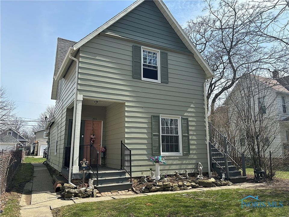 203 Oak St, Rossford, OH 43460 Zillow