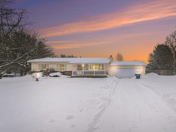 5900 Marilyn Ct, Traverse City, MI 49685