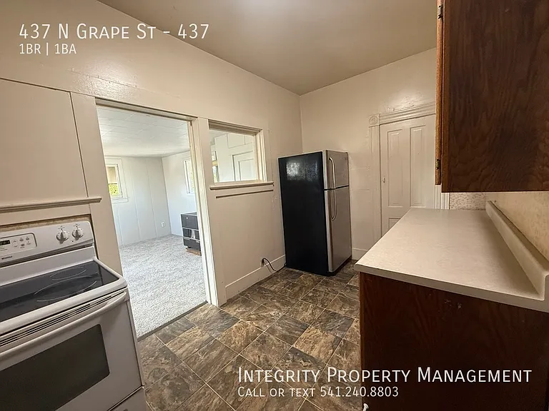 437 N Grape St #437 — Photo 6