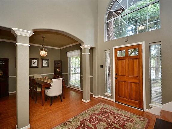 5th image of 916 Savanna Ln