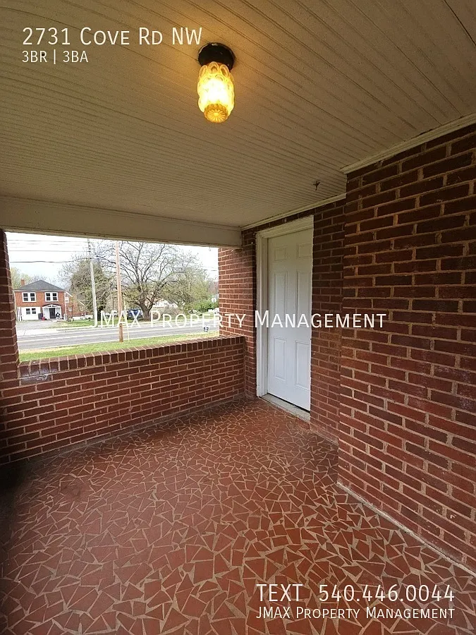 Building Photo - 2731 Cove Rd NW