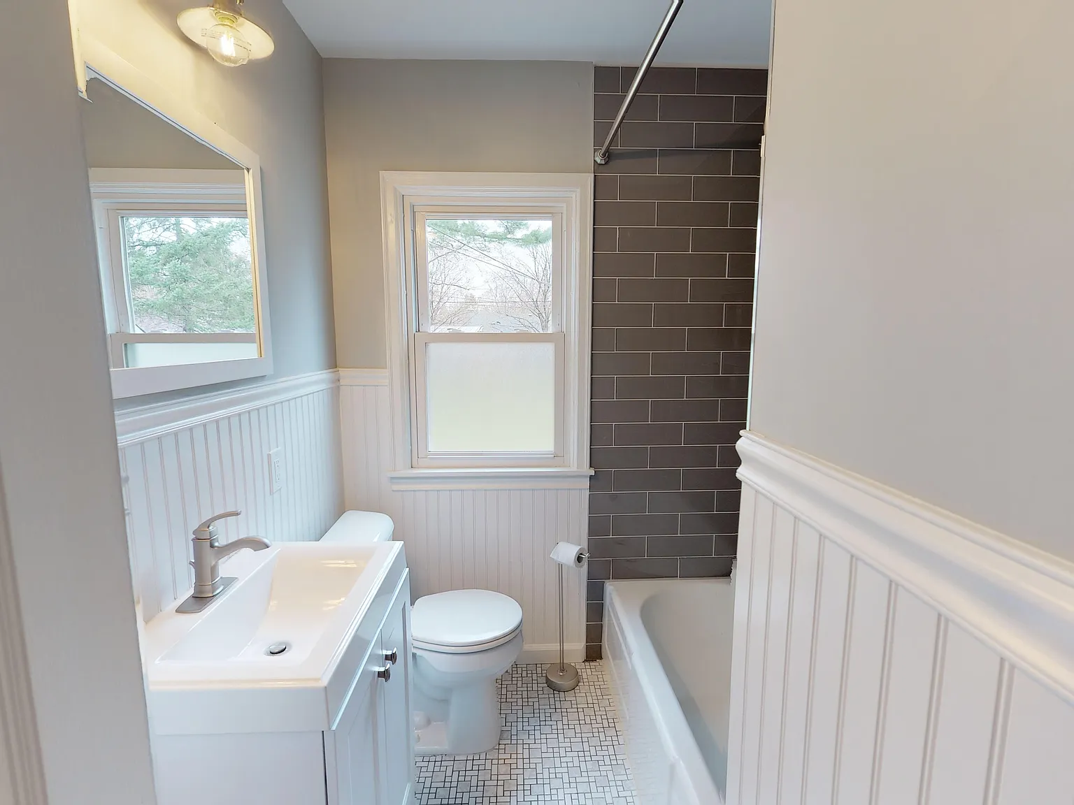 3 bed, 1496 sqft, $2,300 — Photo 4