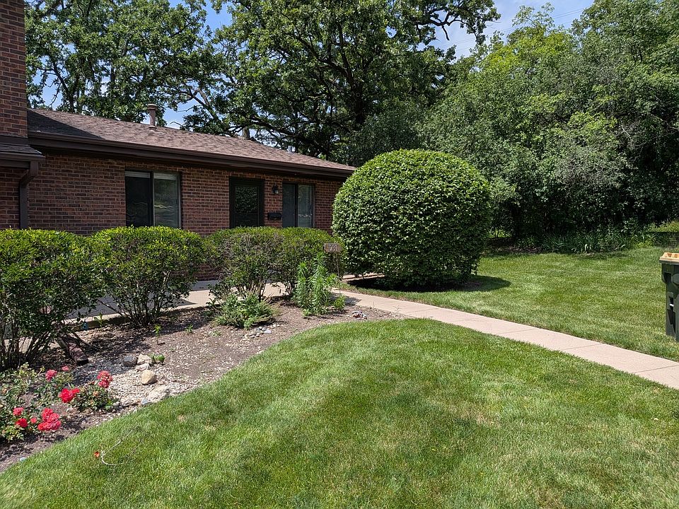 1st image of 1231 Geneva Ln
