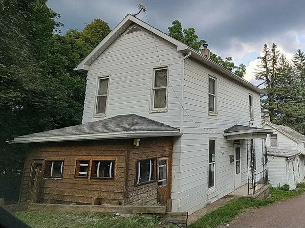 34 N Water St, Frostburg, MD 21532