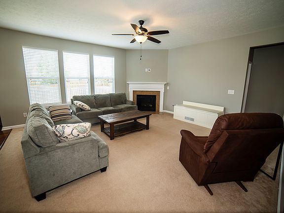 4th image of 7832 Gray Eagle Dr