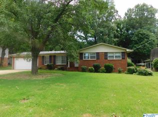 2004 Orba Dr NE, Huntsville, AL 35811